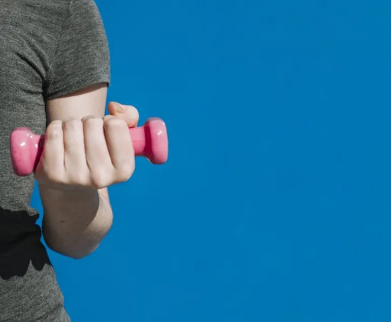 early-signs-muscle-weakness
